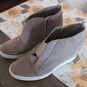 Womens wedge sneakers